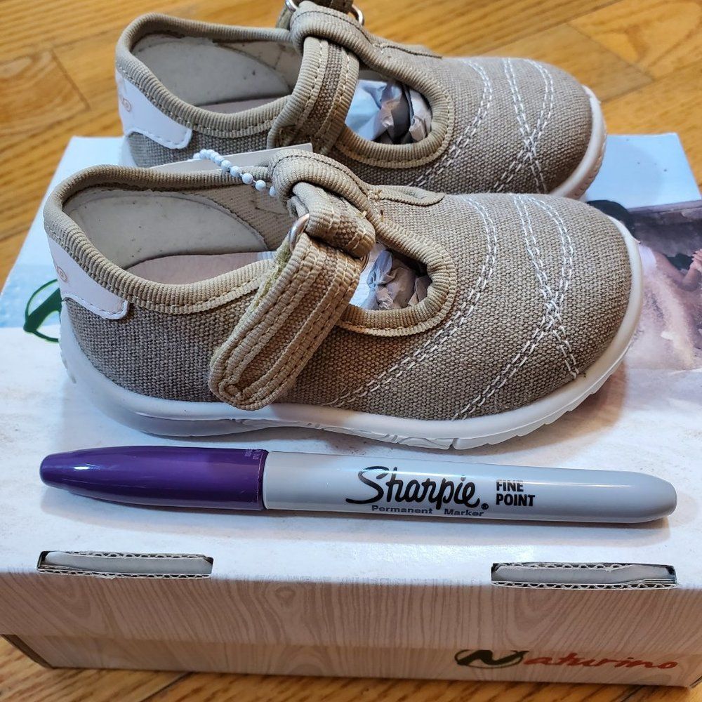 🆕️ Naturino USA T-Strap Flat (Toddler) - Picture 8 of 9